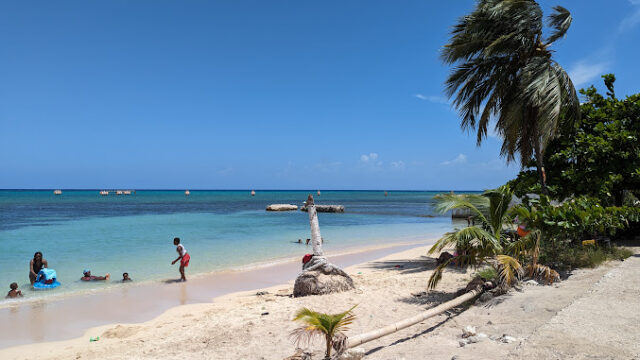 Airport-Beach-Hotel-2.jpg
