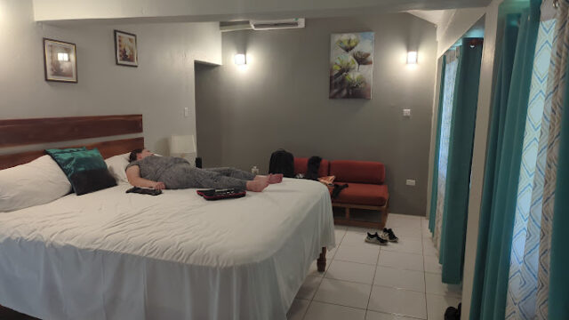 Airport-Beach-Hotel-3.jpg
