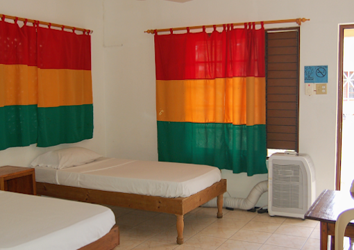 Aisha-House-for-Reggae-Lovers-2.png