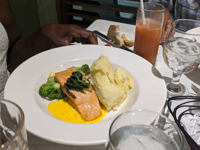 Alexanders-Restaurant-1.jpg