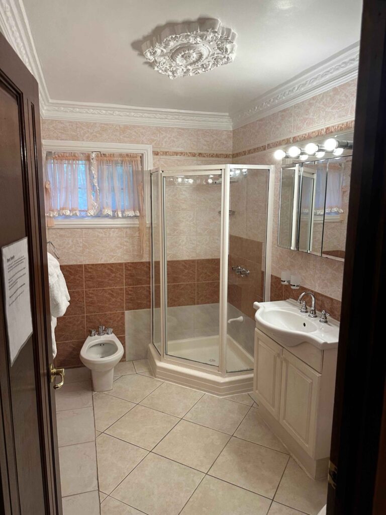 Bathroom-jam-7-1-scaled-1.jpeg