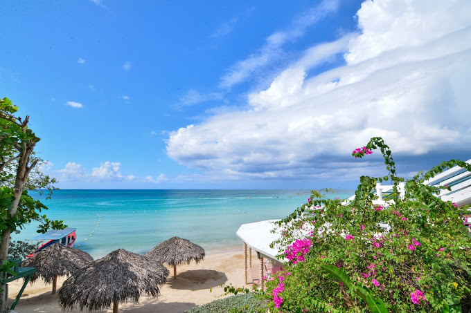 Beach-House-Condos-1.jpg