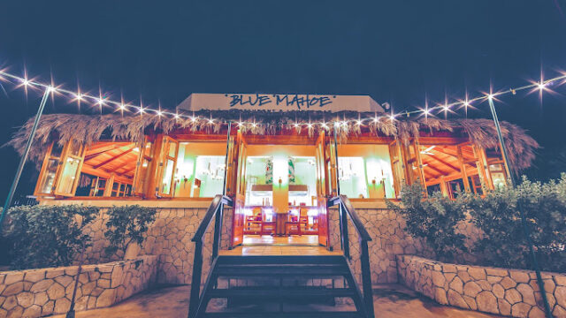 Blue-Mahoe-Restaurant-Bar-2.jpg