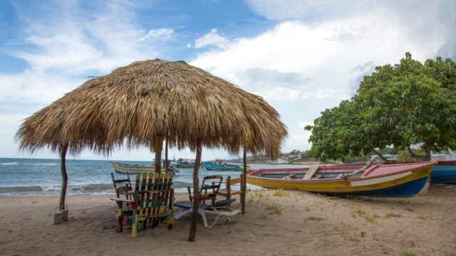Calabash-Bay-Beach-1.jpg