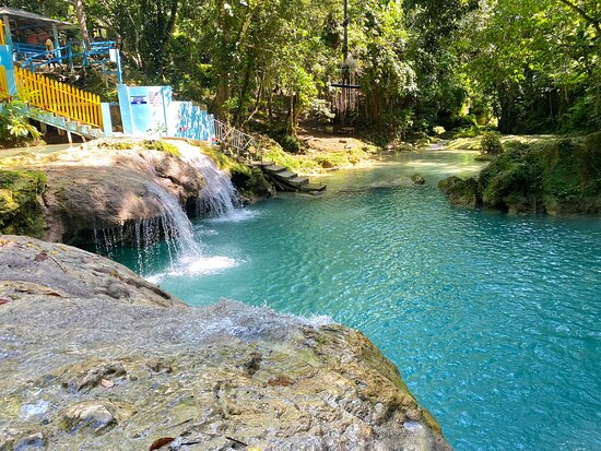 Carlos-Tours-Jamaica-3.jpg