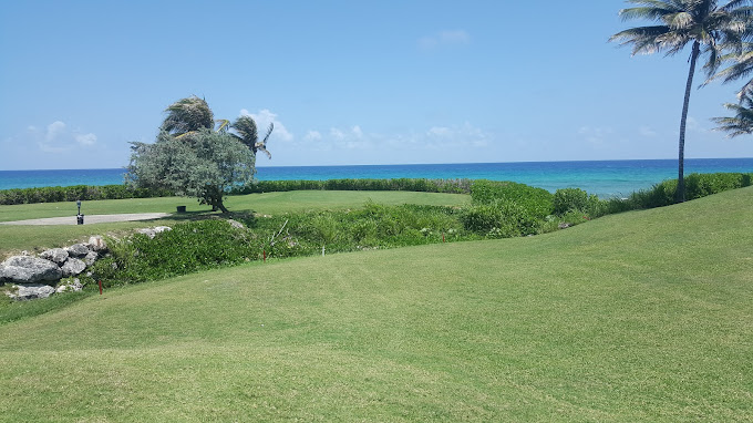 Caymanas-Golf-Club-1.jpg