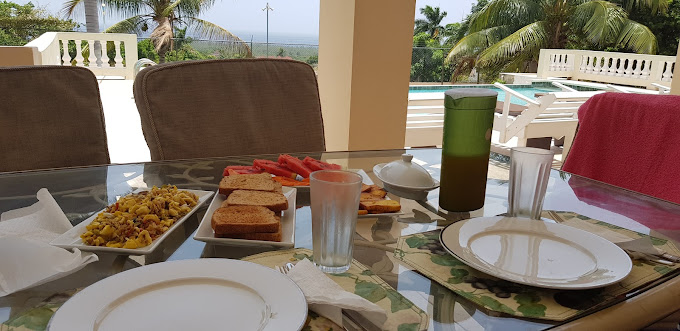 Celebrity-Villa-Jamaica-3.jpg