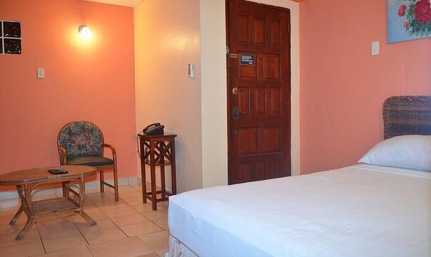 Comfort-Guest-House-3.jpg