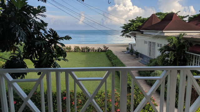 Coral-Seas-Beach-Resort-3.jpg