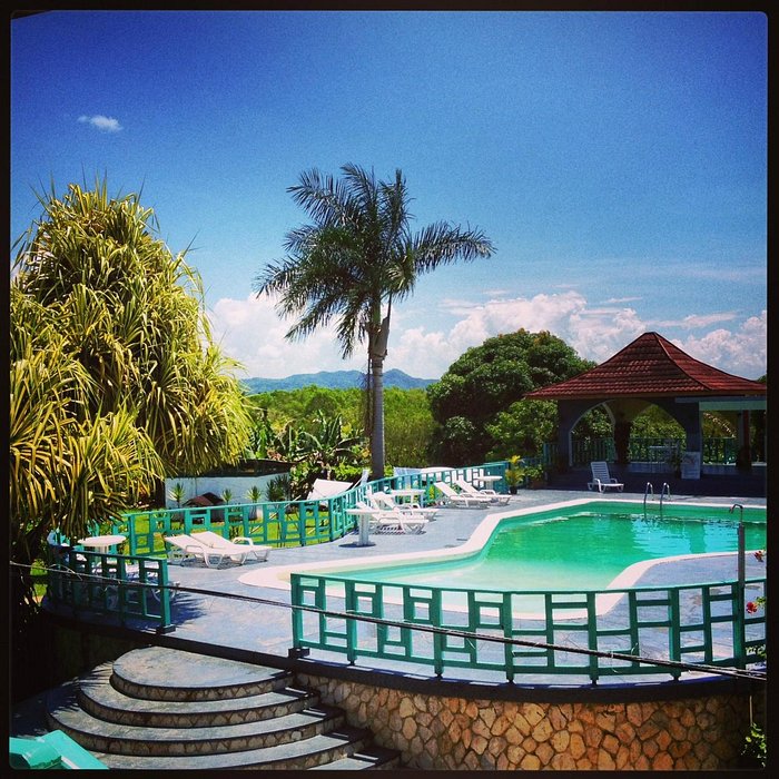 Coral Seas Garden Resort