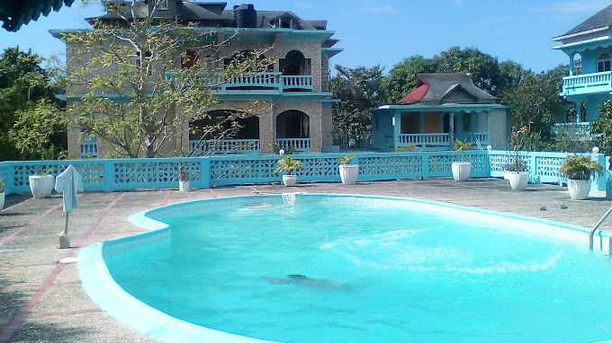 Cotton Tree Place Hotel