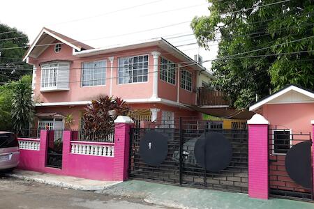 Dancehall-Hostel-3.jpg