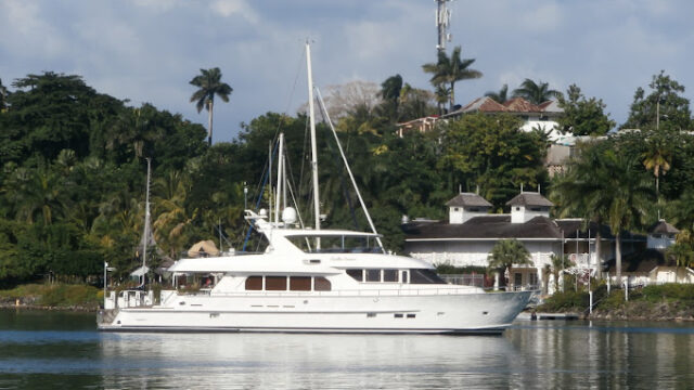 Errol-Flynn-Marina-3.jpg