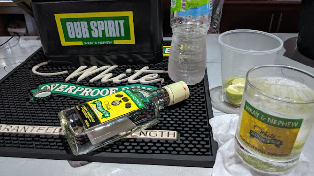 Escape-Bar-and-Grill-1.jpg