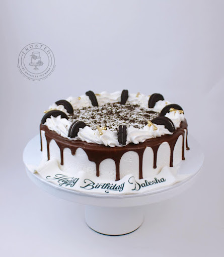 Frosted-by-Danielle-Plummer-1.jpg