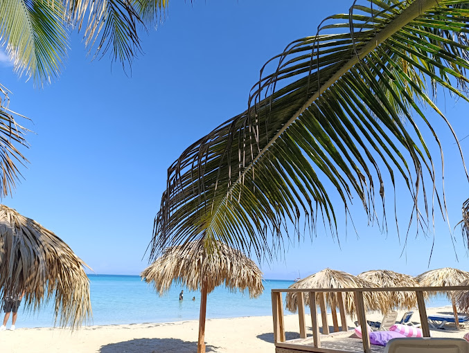 Fun-Holiday-Beach-Hotel-2.jpg
