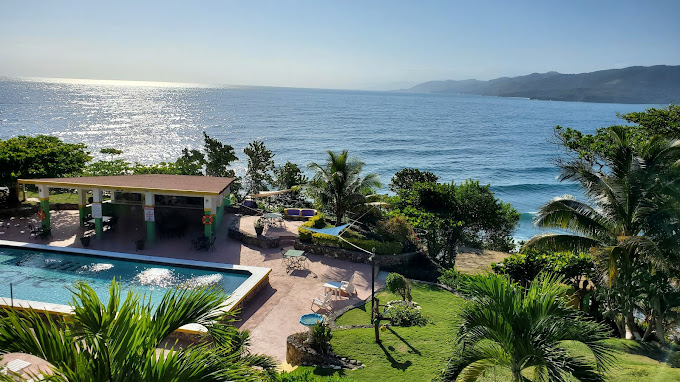 Galina Breeze Hotel