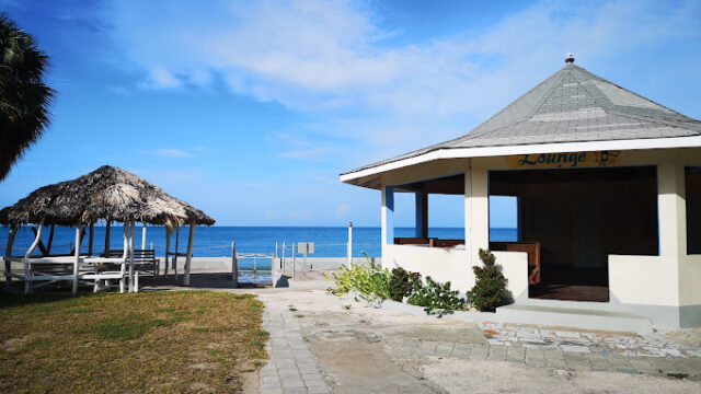 Golden-Sands-Treasure-Beach-3.jpg