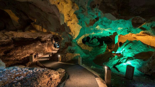 Green-Grotto-Caves-Attractions-1.jpg
