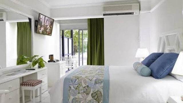 Hedonism-II-Resort-3.jpg