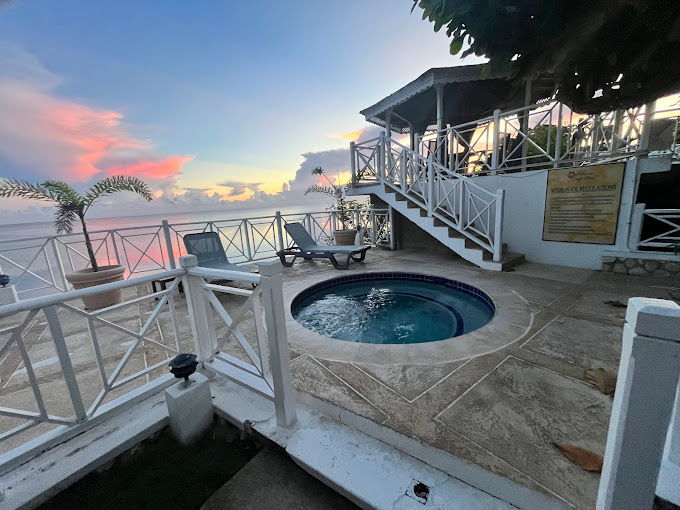 Hibiscus-Lodge-3.jpg