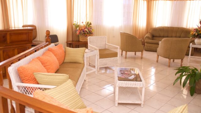 Hilltop-Hotel-2.jpg