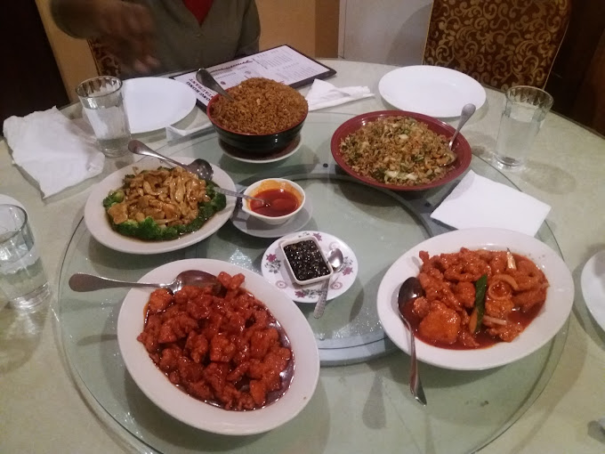 Hong-Kong-Restaurant-3.jpg