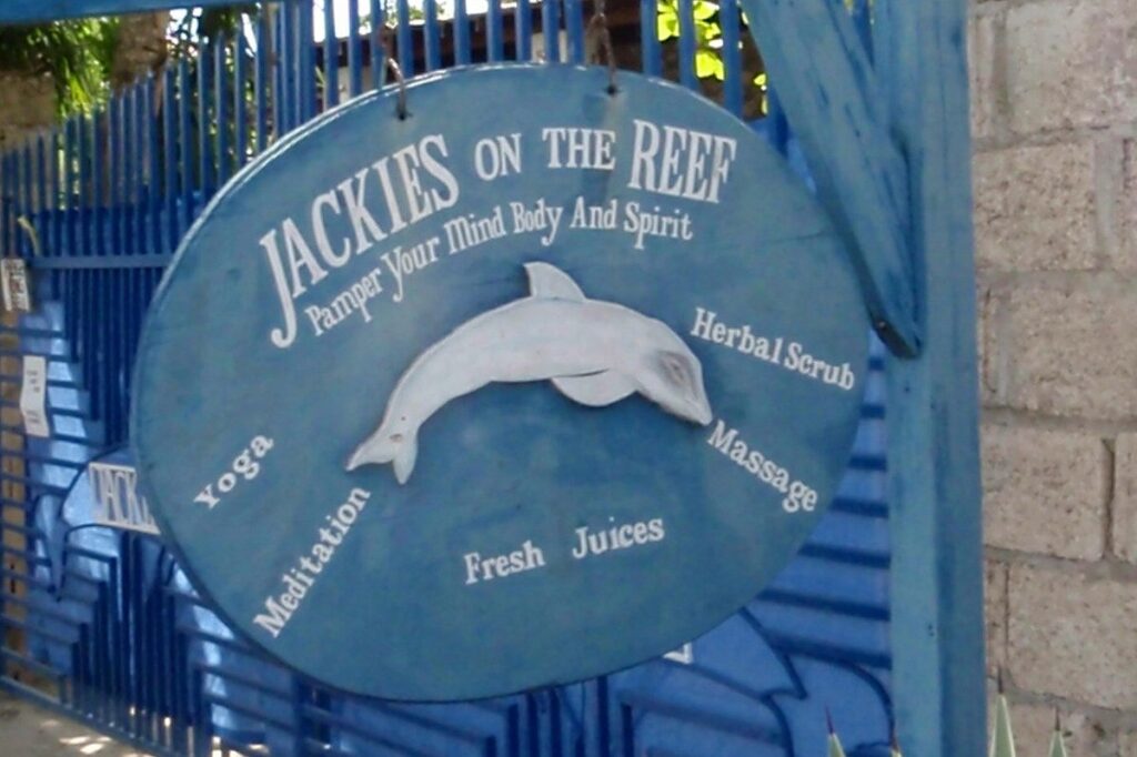 Jackies-on-the-Reef-3.jpg