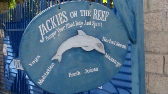 Jackies-on-the-Reef-3.jpg