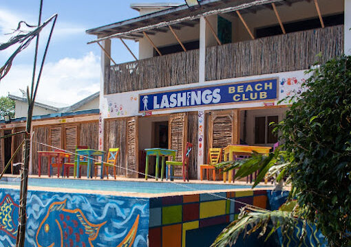 Lashings-Beach-Club-1.jpg