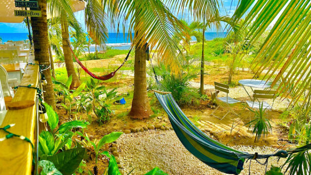 Lashings-Beach-Club-3.jpg