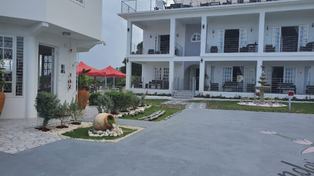 Lavender-Moon-Villas-3.jpg