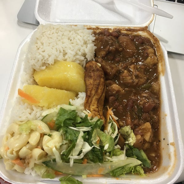Lornas-Catering-2.jpg
