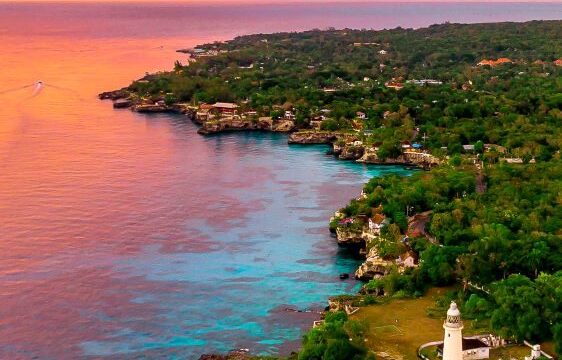 Negril-Lighthouse-3.jpg