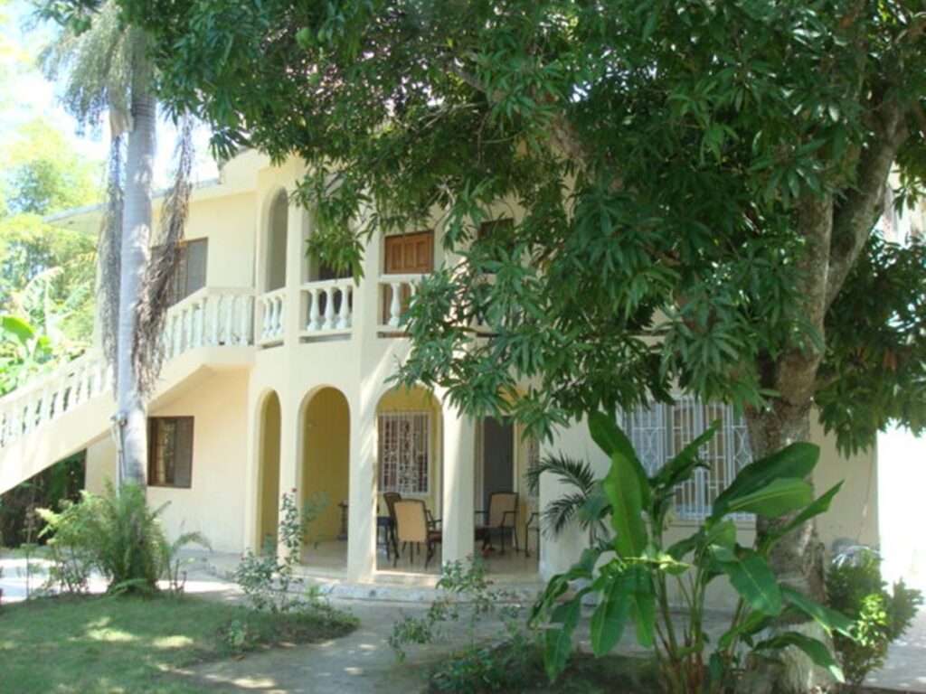 Ocean-Wave-Villa-2.jpeg