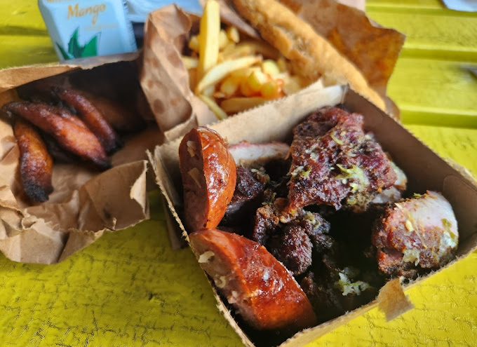 Pork-Pit-Restaurant-1.jpg