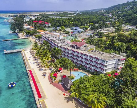 Relax Resort