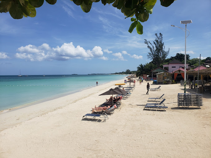 Rooms-Negril-2.jpg