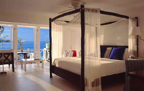Round-Hill-Hotel-and-Villas-2.jpg