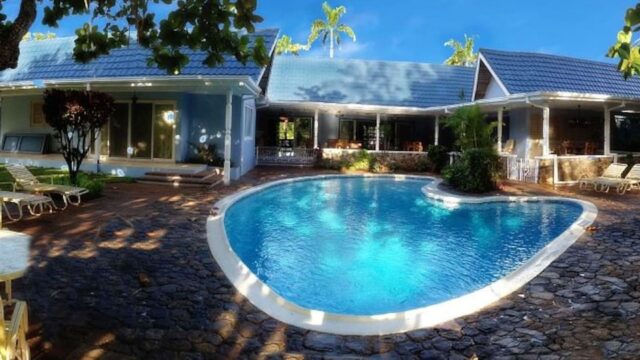 Seven-Palms-Villa-2.jpg