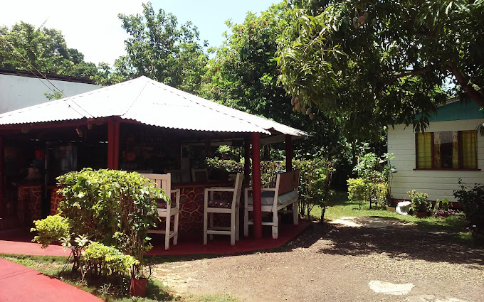 Shades-Cottage-Guesthouse-2.jpg