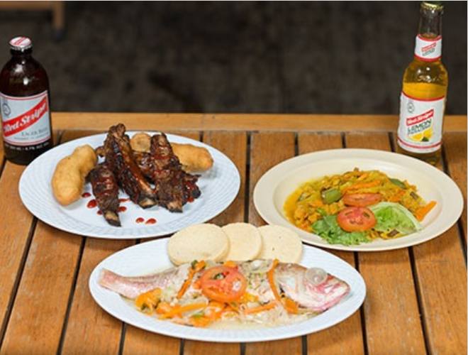 Smokeez by the Sea Bar and Grill