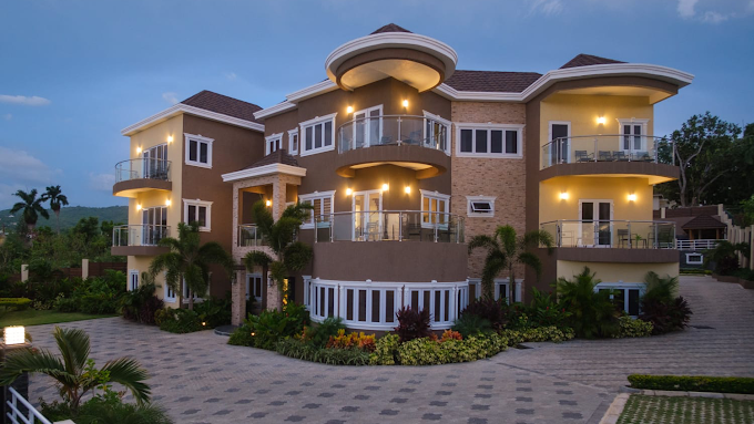 Sun-Seeker-Villa-1.png