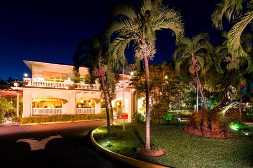 Terra-Nova-All-Suite-Hotel-Jamaica-3.jpg