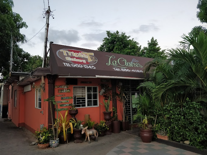 Triple-Tz-Eatery-1.jpg