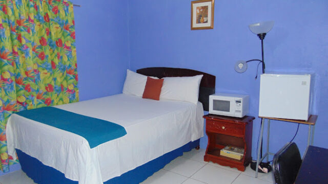 Tropical-Court-Hotel-3.jpg