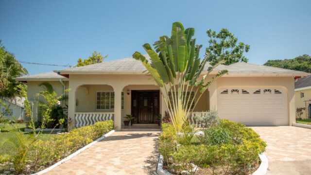 Tropical-Escape-Villa-3.jpg