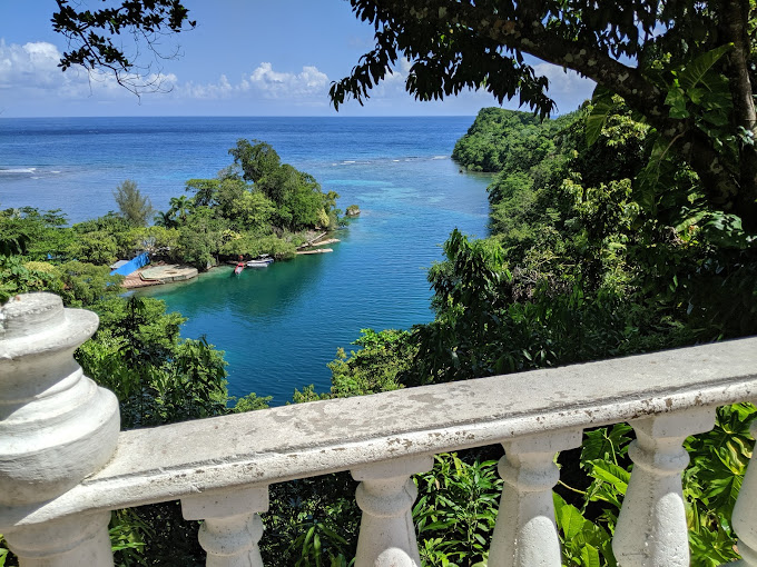 Tropical Lagoon Resort