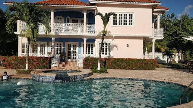 Tropical-Lagoon-Resort-2.jpg