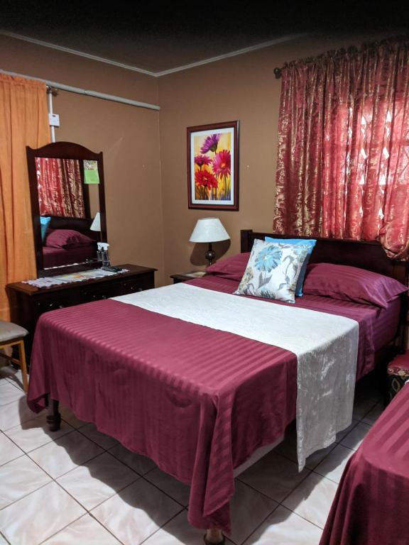 Ultimate-Freedom-Bed-and-Breakfast-3.jpg